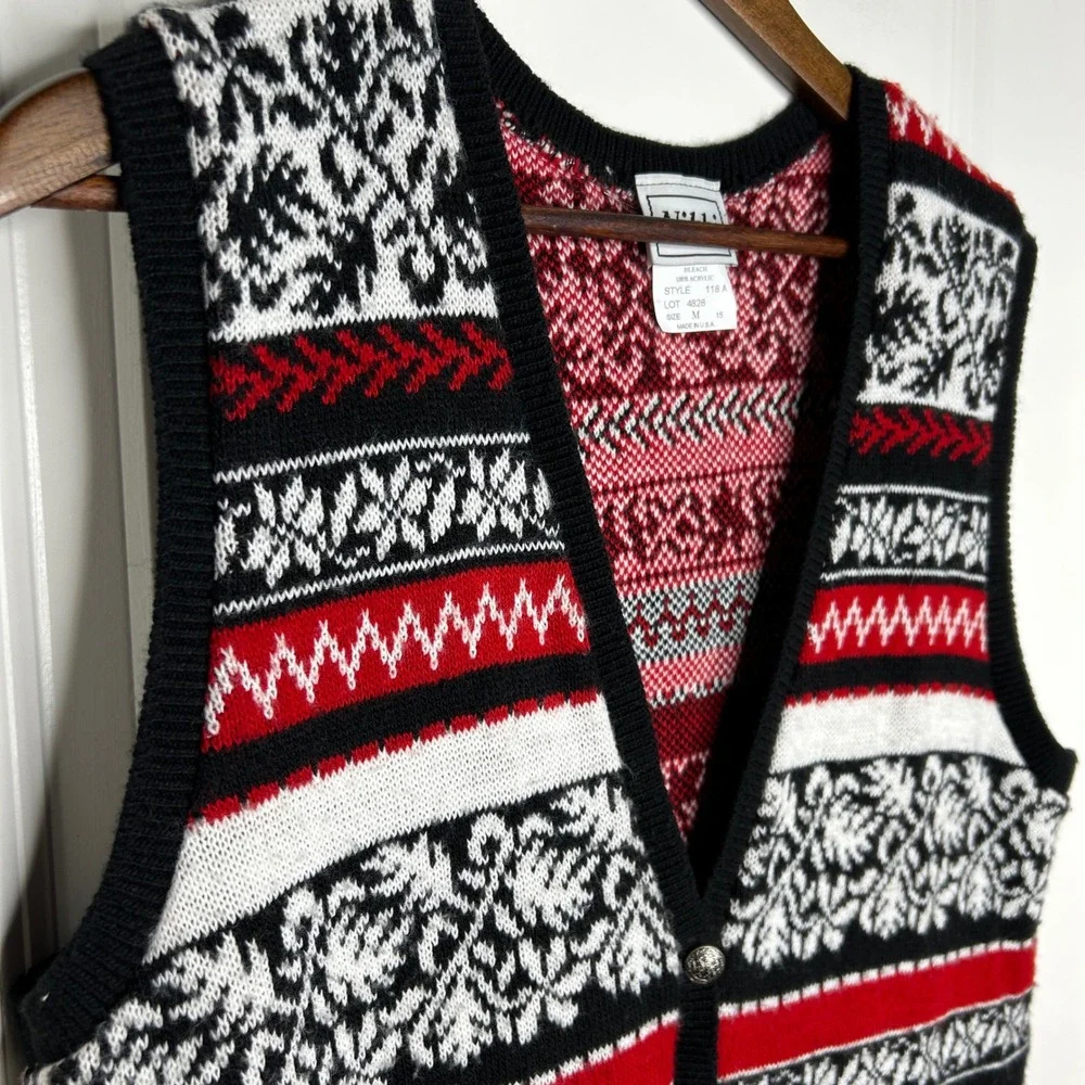 Nikki Women's M Geometric Fair Isle Ugly Christmas Sweater Vest Black‎ Red White